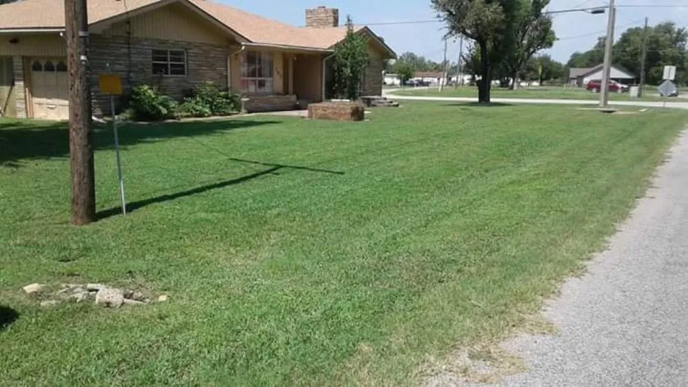 Expert yard maintenance for residential properties in Chelsea, OK by TLG Lawn & Landscape
