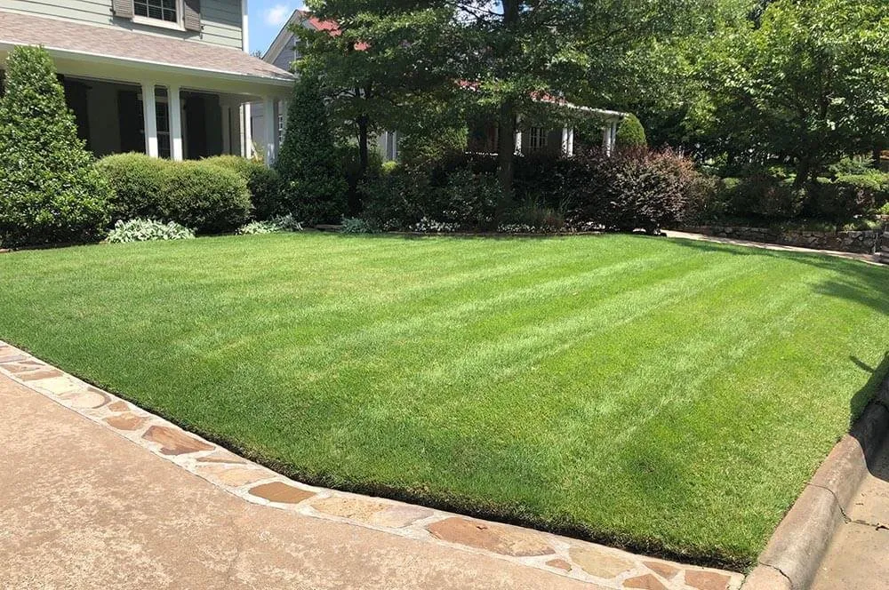 Reliable garden landscaping in Maumelle, AR - TLS Lawn Fertilization