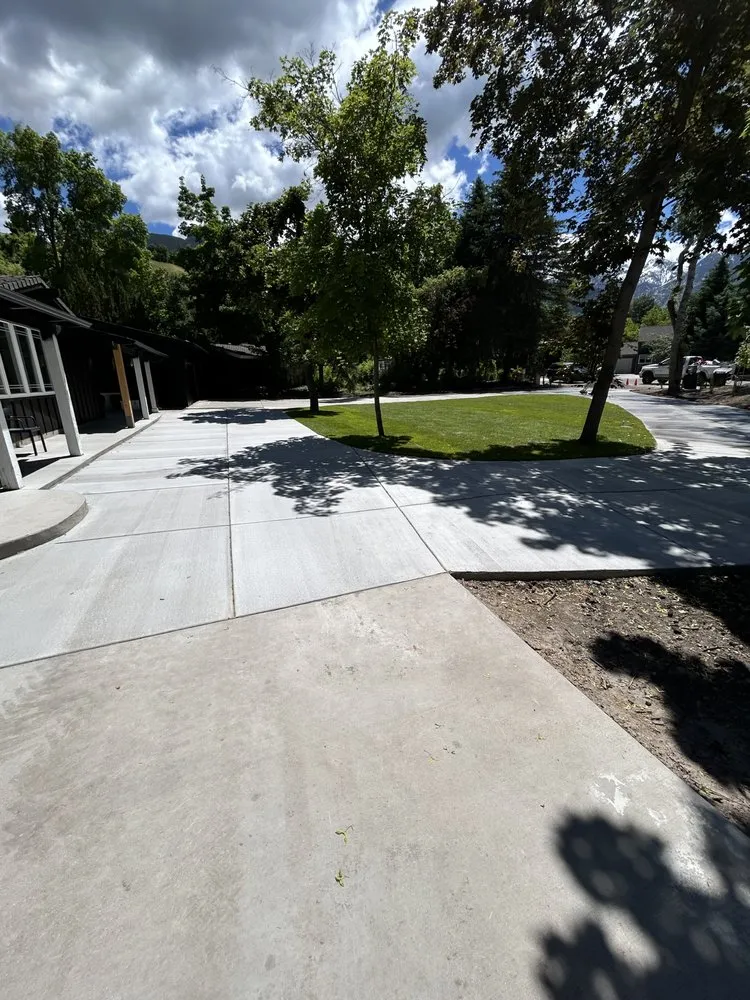 Trusted yard maintenance in Riverton, UT by TLT Enterprises