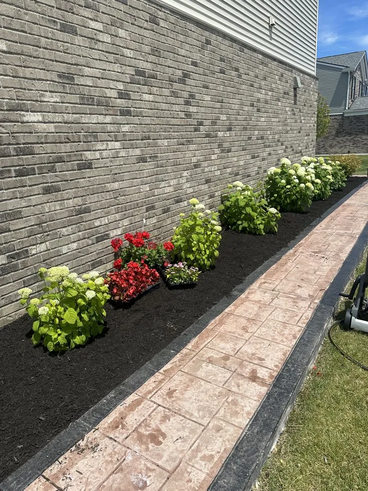 Affordable outdoor landscaping in Detroit, MI - TLT Lawncare & Snow Removal