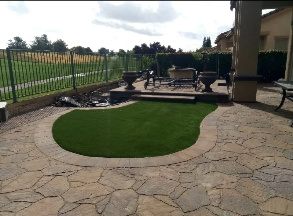 Trusted yard maintenance in Sacramento, CA by TM Concrete