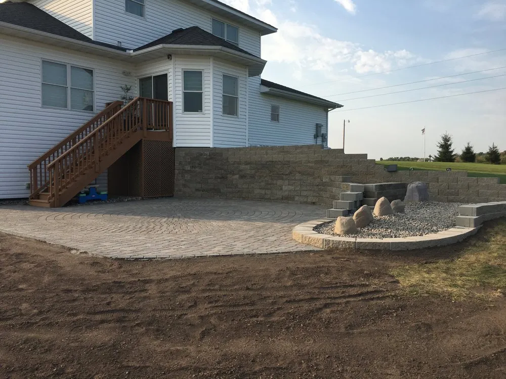 Reliable outdoor landscaping in Cambridge, MN by TM Home and Lawn Care