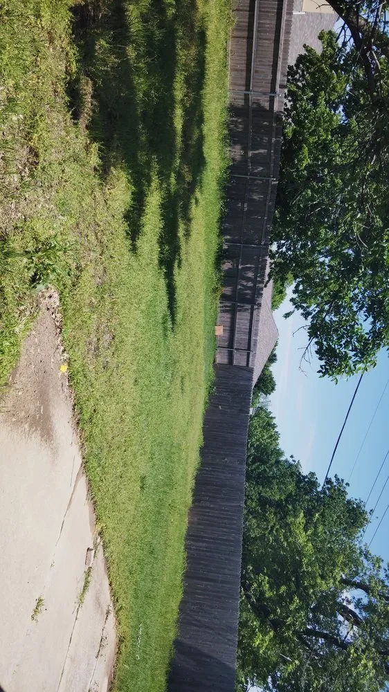 Top-rated yard maintenance in Coweta, OK by T&M Lawncare