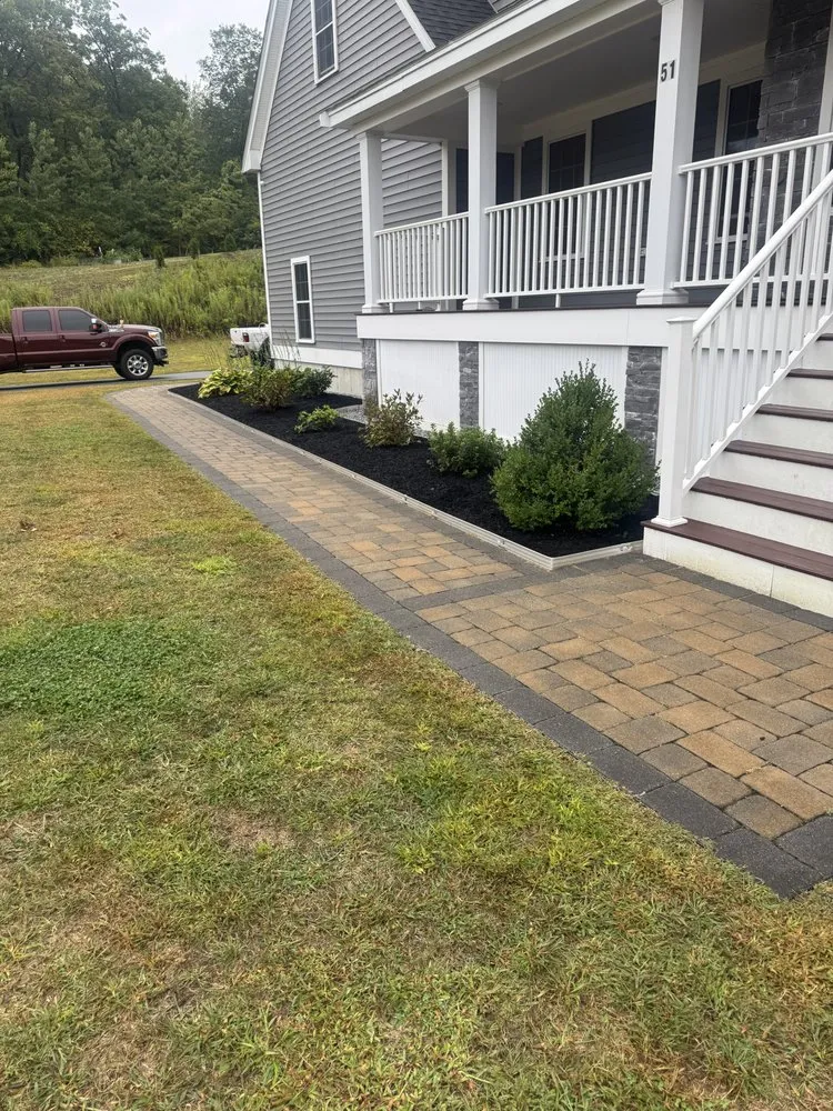 Top-rated lawn care service in Dunstable, MA by TMC Lawn & Landscape