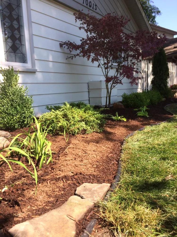 Local outdoor landscaping in Evergreen Park, IL - TML Mowing Company