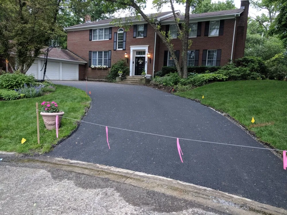 Reliable lawn care service experts serving Elk Grove Village, IL - TMW Enterprises Paving & Maintenance