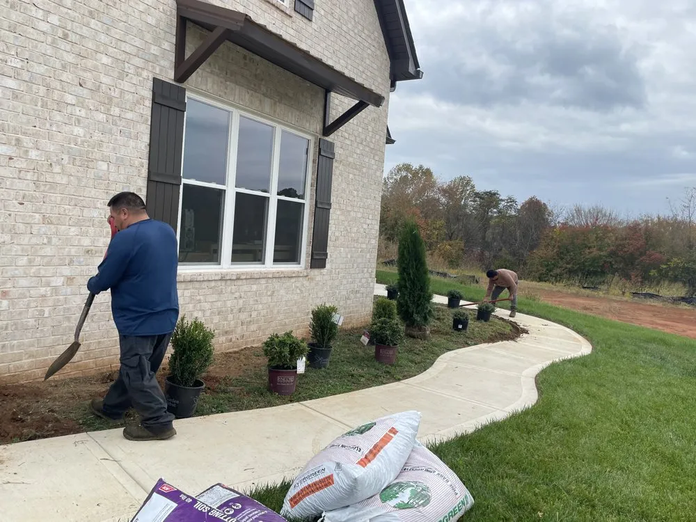 Local yard maintenance for homes across Knoxville, TN - TN Landscaping