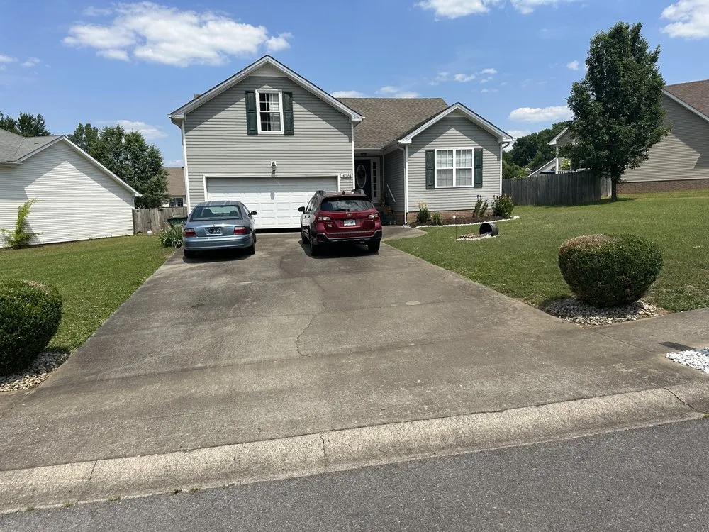 Professional yard cleanup service experts serving Clarksville, TN - TN Superior Landscaping