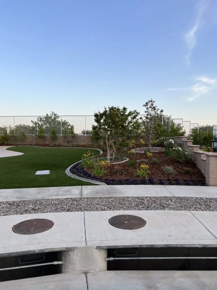 Custom yard maintenance in Redlands, CA - TNA Landscape