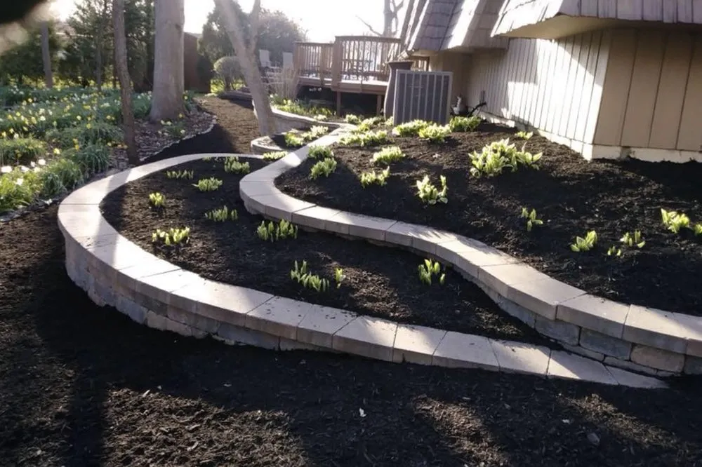 Affordable lawn care service for beautiful yards across Bolingbrook, IL - TNA Landscaping