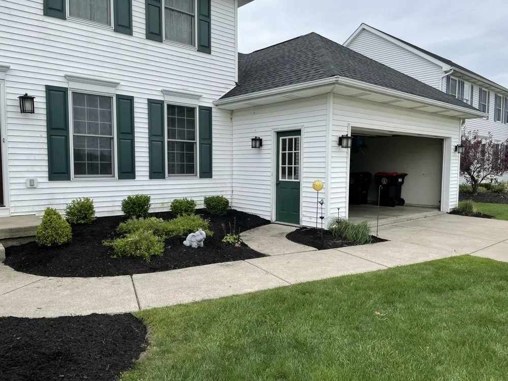 Professional lawn care service in Buffalo, NY - TNA Landscaping