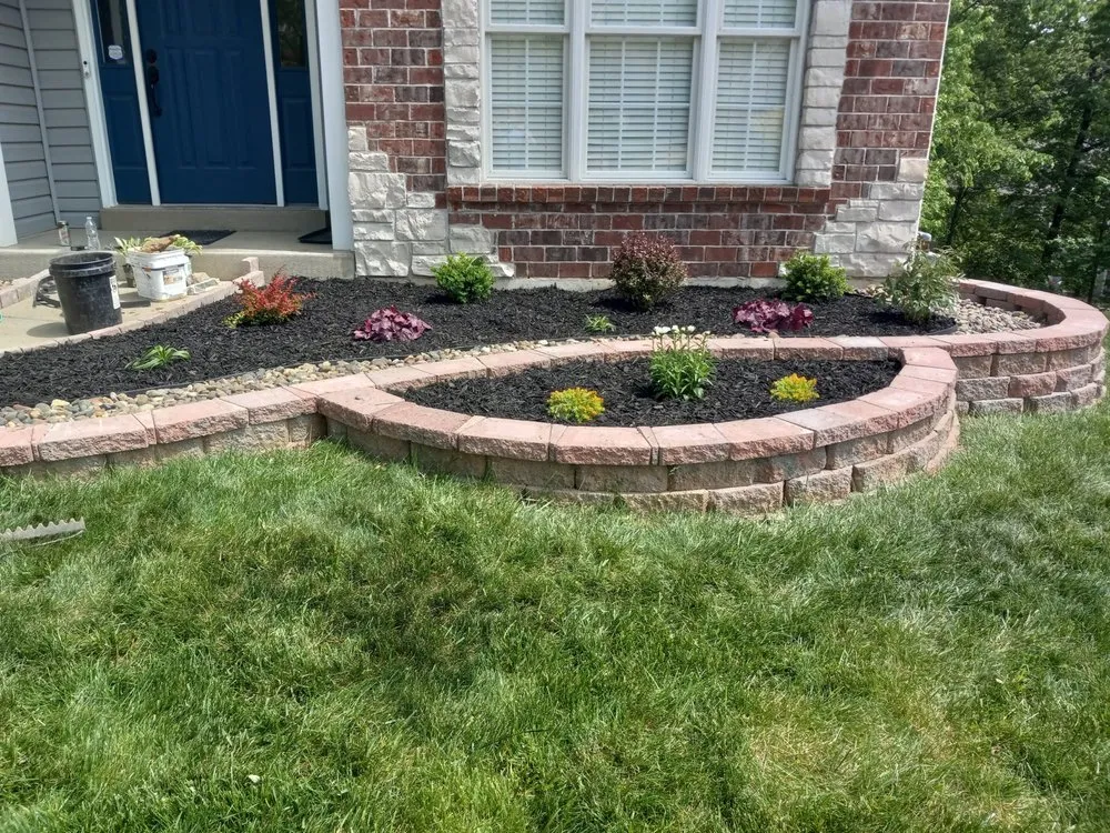 Local garden landscaping in Ofallon, MO - TNC Contracting