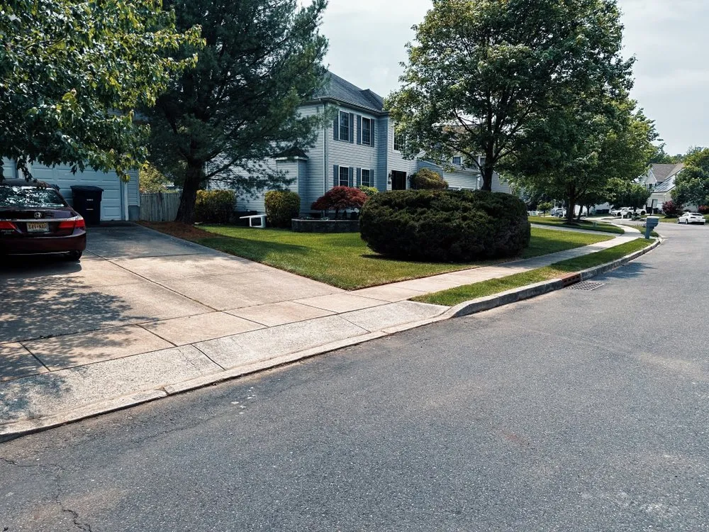 Professional yard maintenance in Eastampton Township, NJ by TnF Landscaping