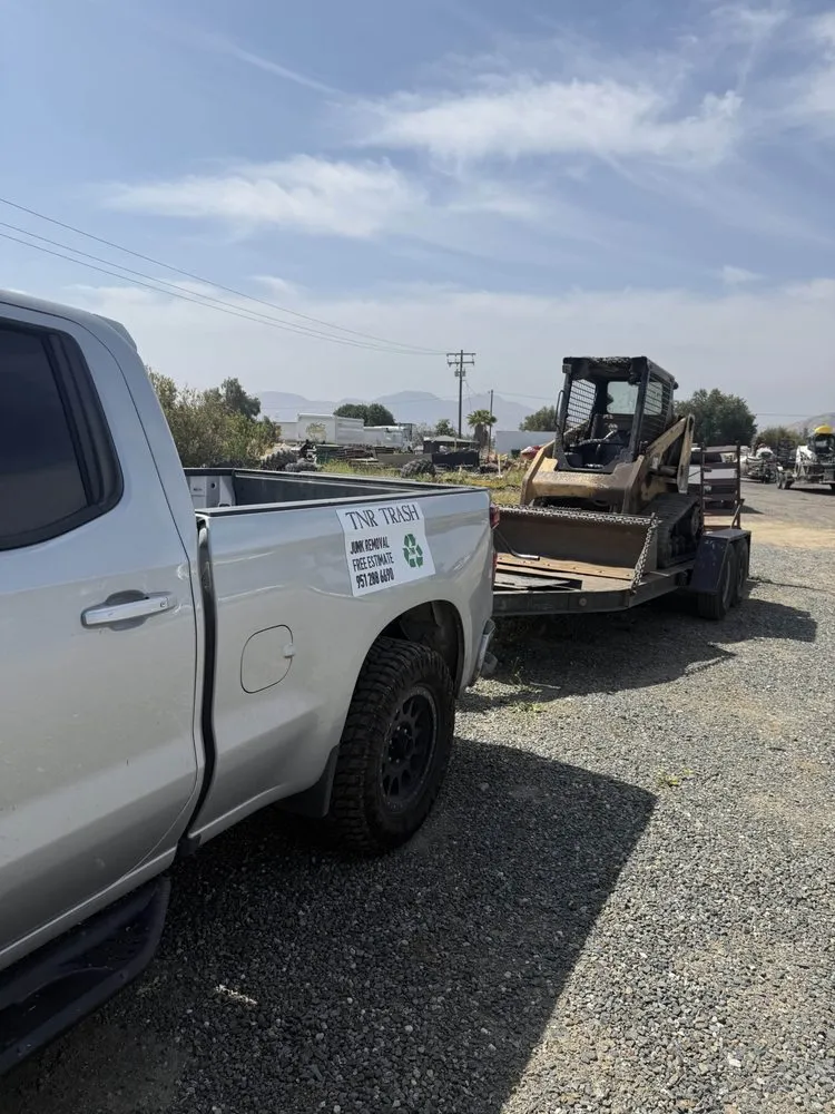 Top-rated lawn mowing service near you in Norco, CA by TNR Trash