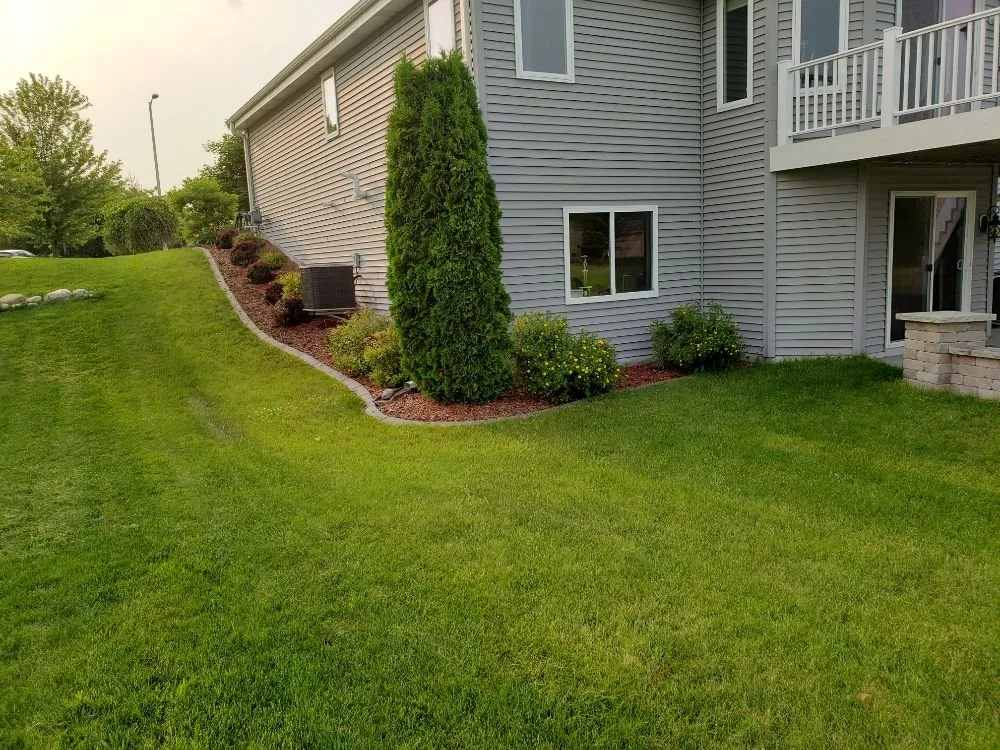 Affordable lawn mowing service experts serving West Bend, WI - Tnt ground maintenance