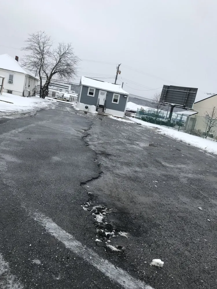 Expert residential landscaping in Baltimore, MD - TNT Hauling & Recycling