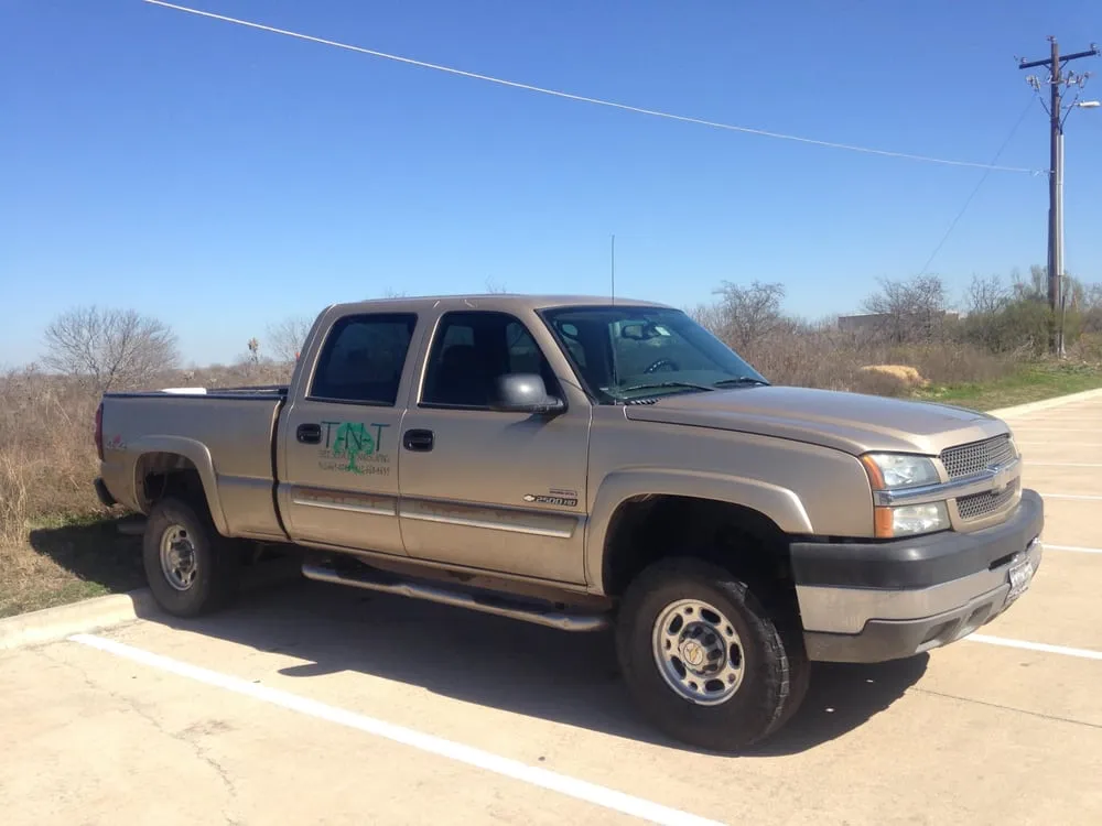 Top-rated yard cleanup service for residential properties in Buda, TX by TNT Landscape Services