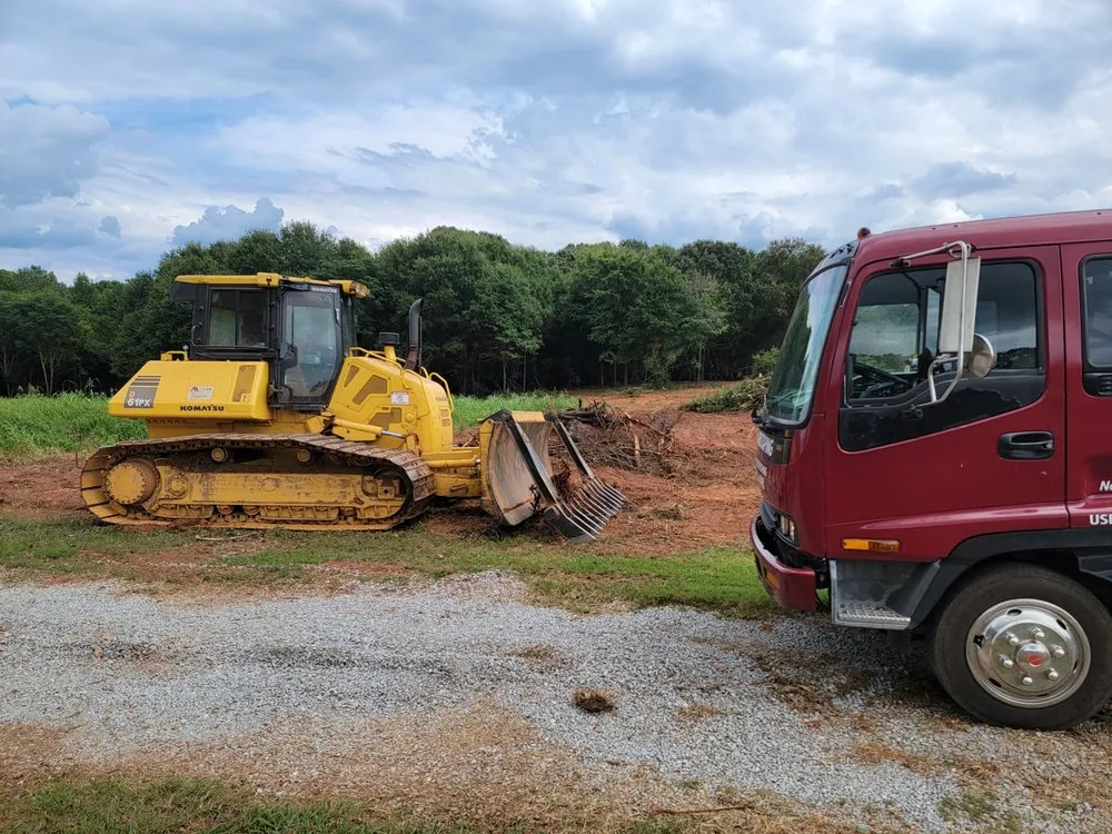 Reliable lawn care service experts serving Comer, GA - TNT Landscaping