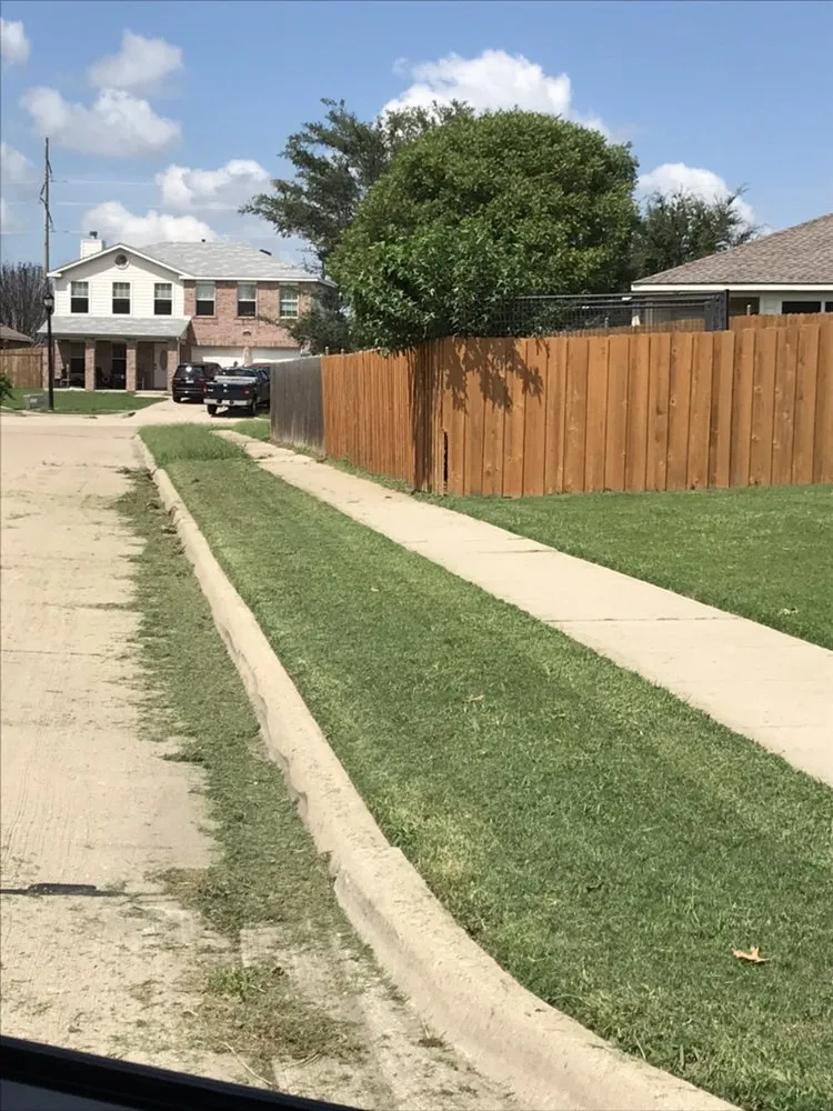 Affordable outdoor landscaping with custom design in Sherman, TX by TNT Landscaping