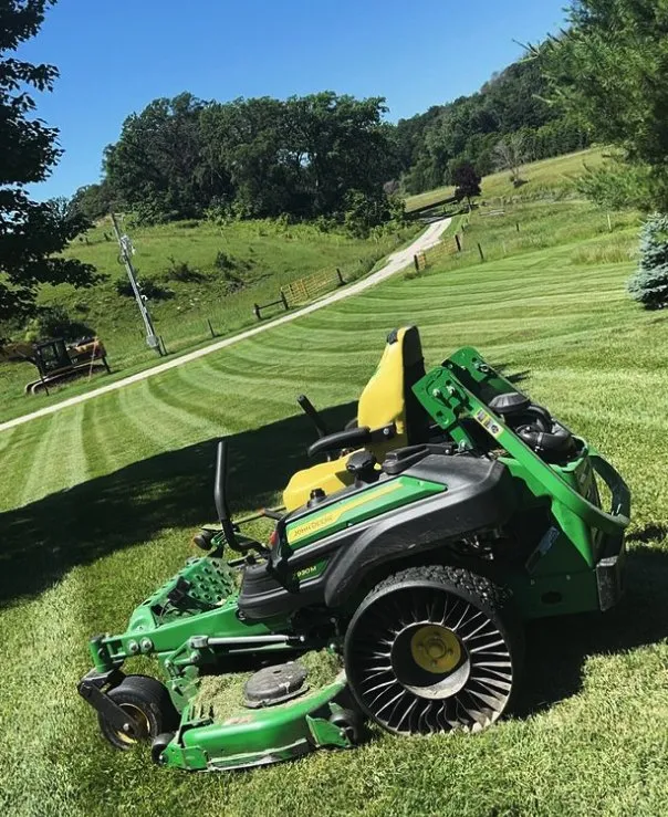 Local lawn mowing service experts serving Fountain, MN - Tnt Lawn and Snow Services