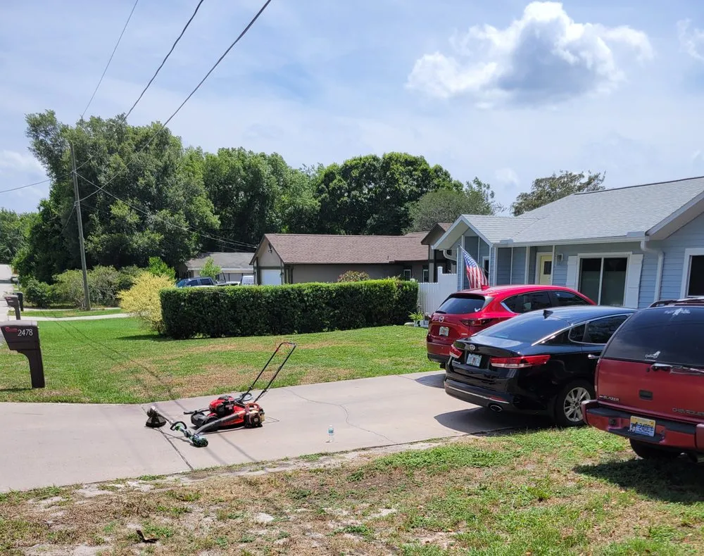 Professional lawn mowing service near you in Deltona, FL by Tnt Lawn Care
