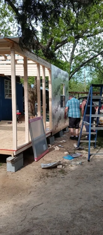 Local outdoor landscaping for homes across Camilla, GA - TnT Lawn Service/General Maintenance