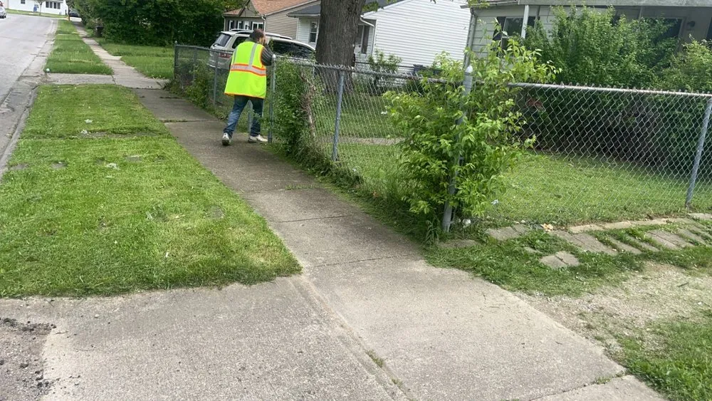 Expert lawn care service in Springfield, OH by TNT Lawncare