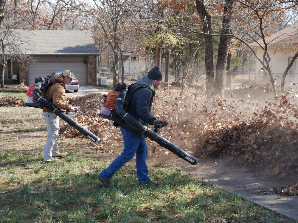 Professional lawn care service experts serving Jenks, OK - TNT Premier Landscape