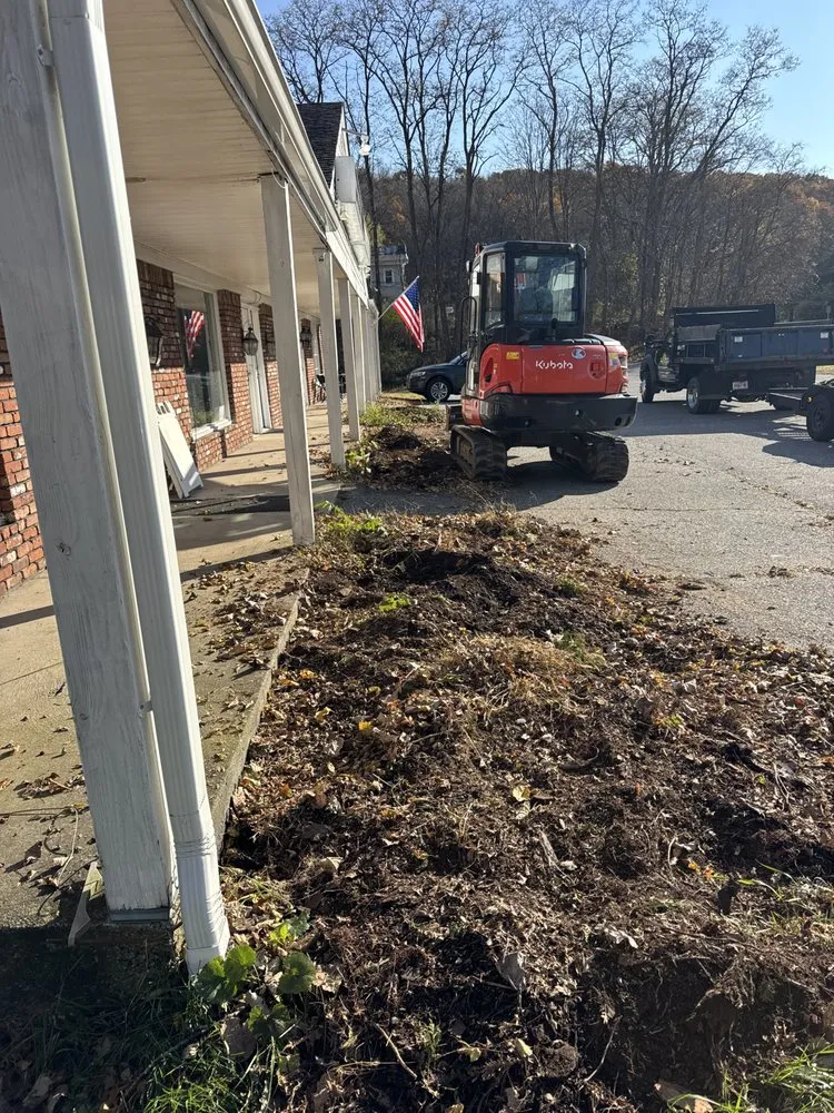 Top-rated yard cleanup service in Carmel Hamlet, NY by TNT Property Maintenance And Development