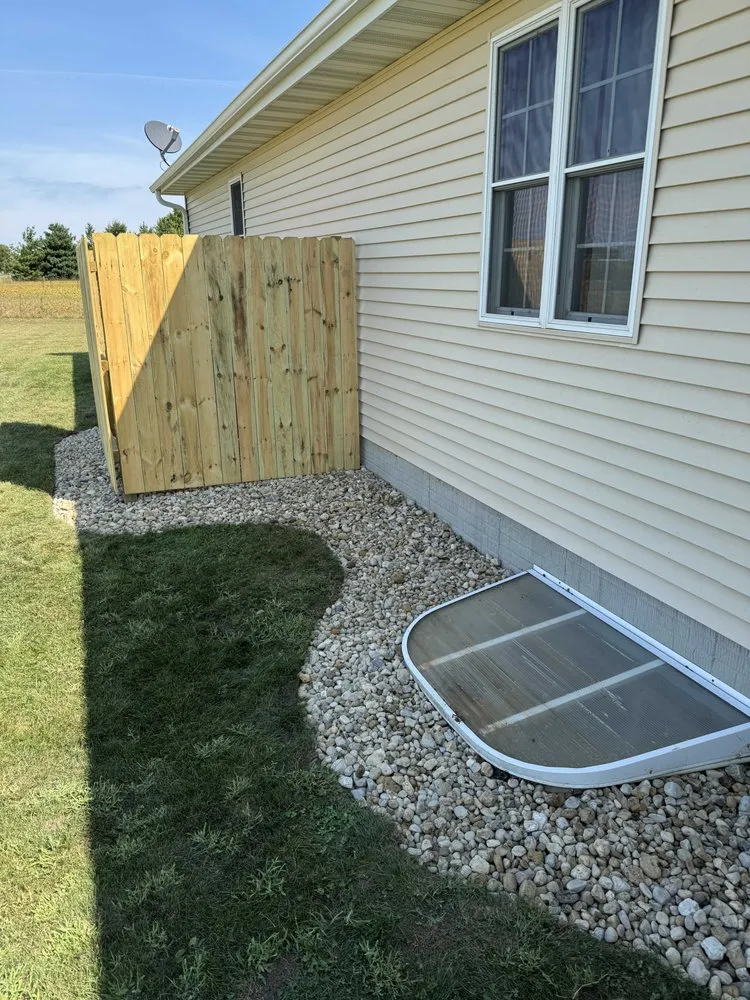 Reliable residential landscaping experts serving Rock Falls, IL - TNT Services