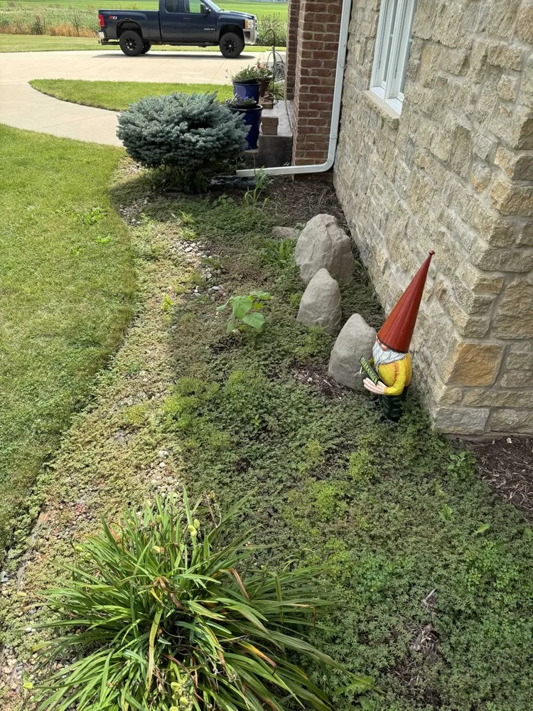 Affordable residential landscaping in Rock Falls, IL by TNT Services