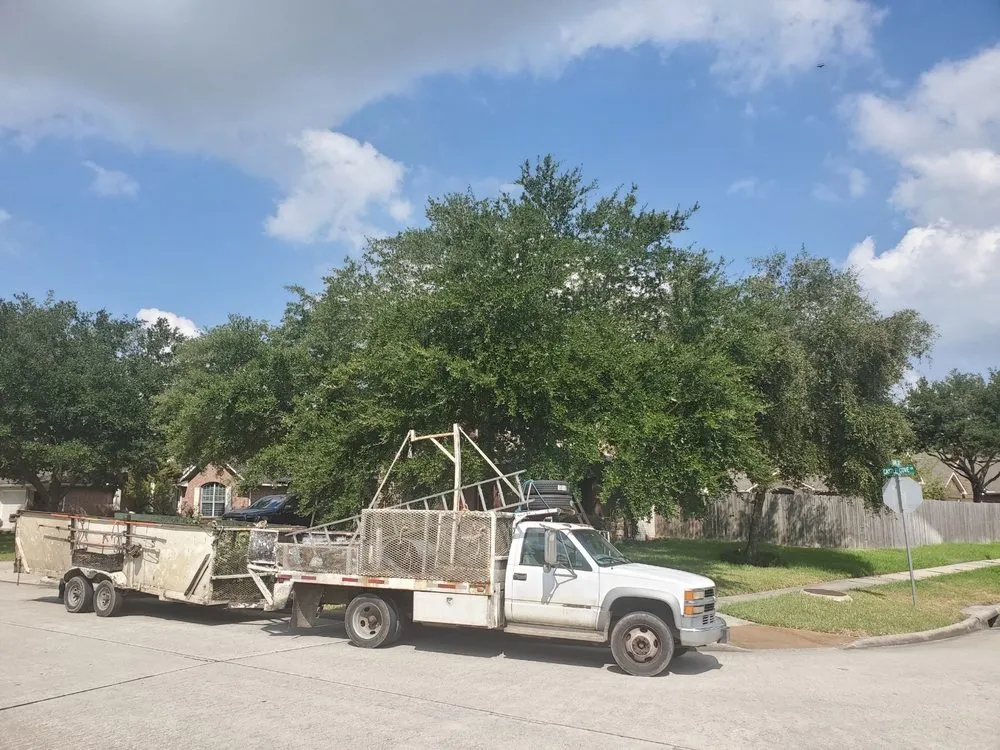 Affordable yard maintenance in Kingwood, TX - TNT Tree Service