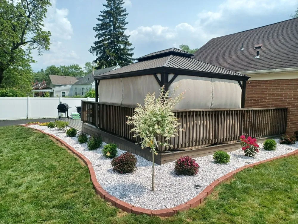 Reliable yard cleanup service in Youngstown, OH by To A T Home Services