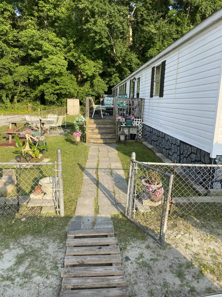 Affordable lawn care service experts serving New Bern, NC - To The Lawn Care