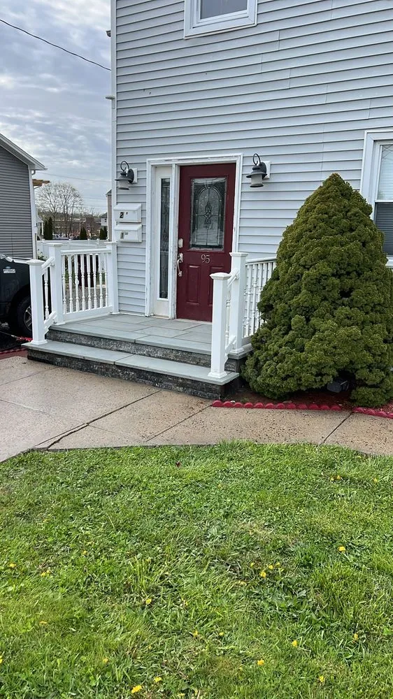 Affordable outdoor landscaping for beautiful yards in Danbury, CT by Toby’s Landscaping