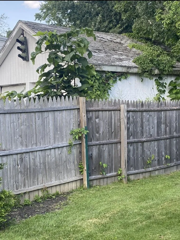 Affordable yard maintenance with custom design in Danbury, CT by Toby’s Landscaping