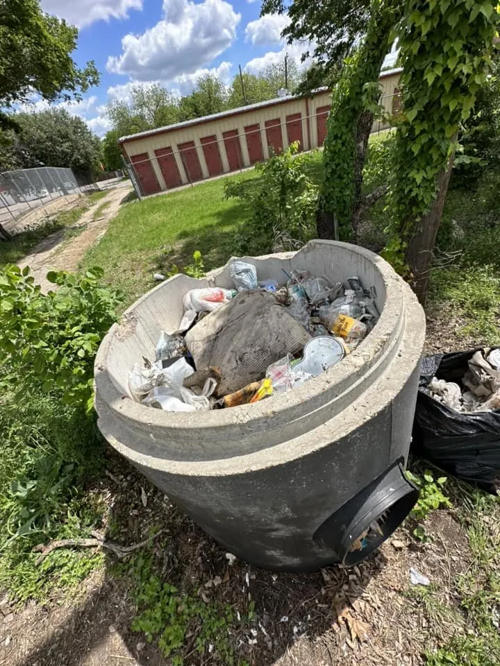 Trusted yard maintenance experts serving Killeen, TX - Todd’s Cleaning Services