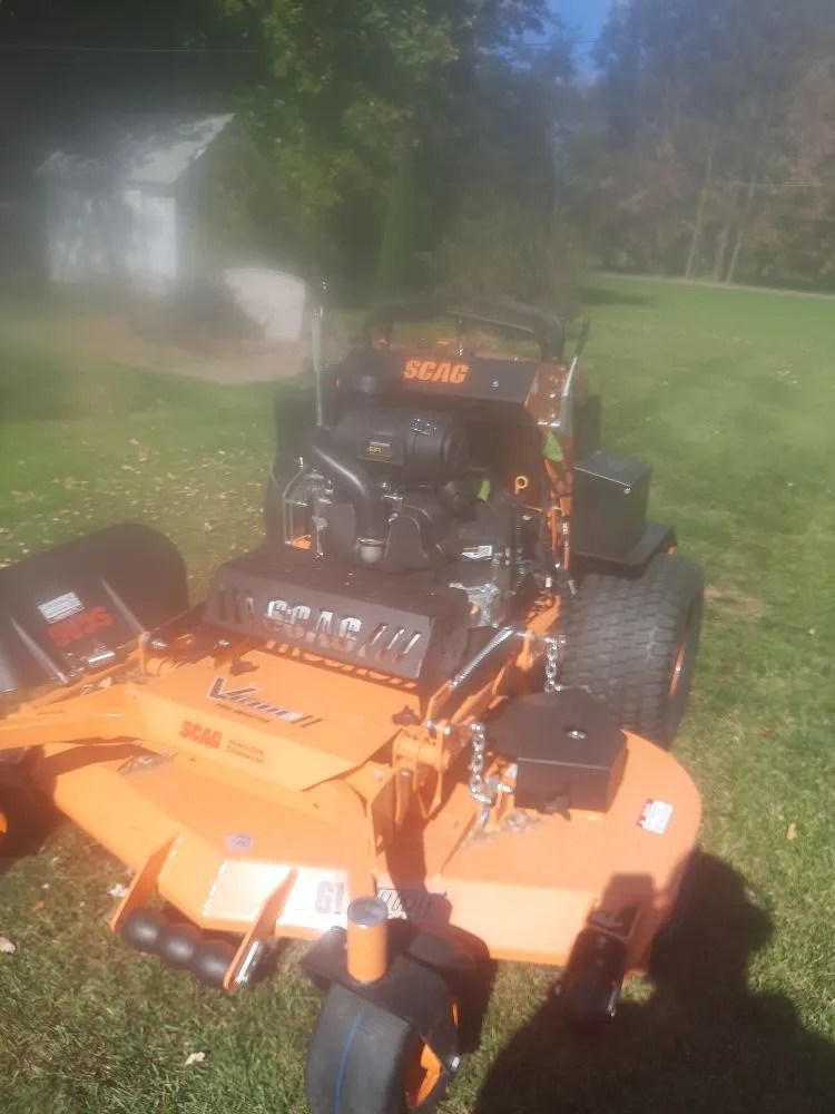 Expert yard maintenance in Sanford, MI by Todd's Lawn Maintenance