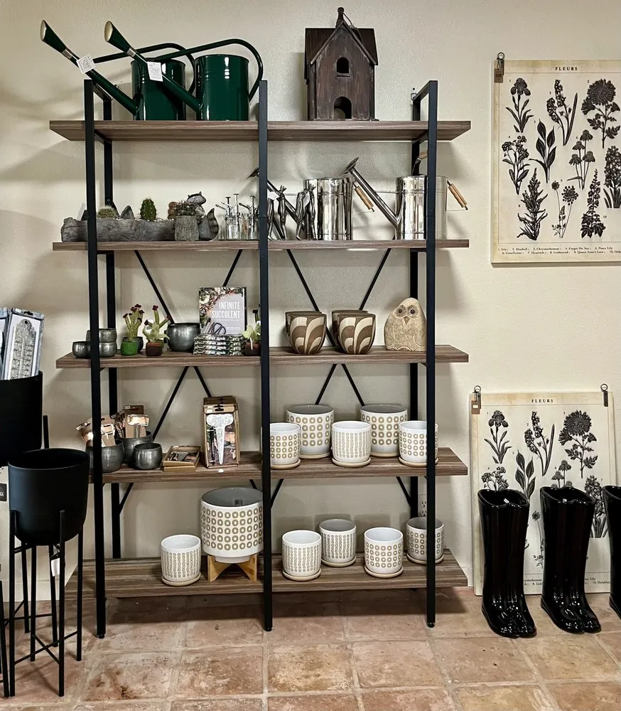 Custom garden landscaping experts serving Puyallup, WA - Todd's Nursery & Landscaping