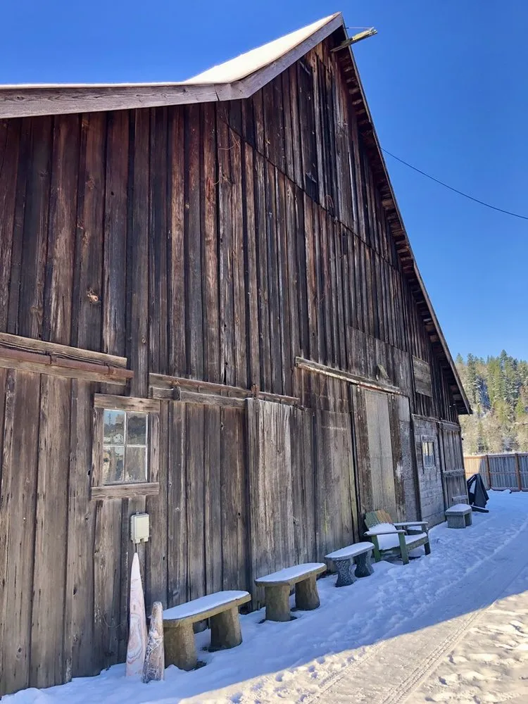 Professional landscaping services for homes in Puyallup, WA by Todd's Nursery & Landscaping