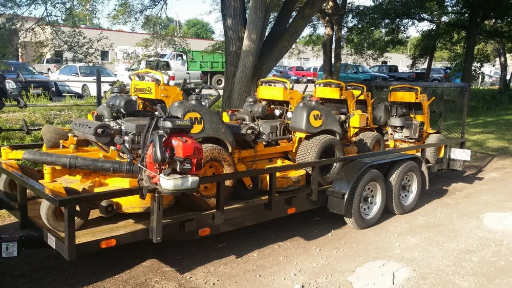 Reliable yard maintenance in Toledo, OH by Toledo Lawns