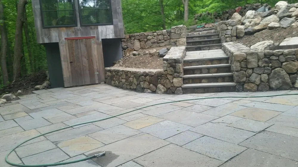 Expert lawn mowing service experts serving Danbury, CT - Toledo Masonry