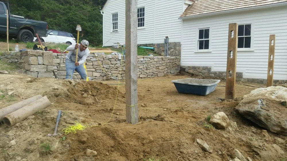 Local lawn care service experts serving Danbury, CT - Toledo Masonry