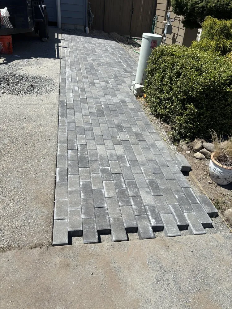 Trusted yard cleanup service for residential properties across Issaquah, WA - Tolosa Landscaping