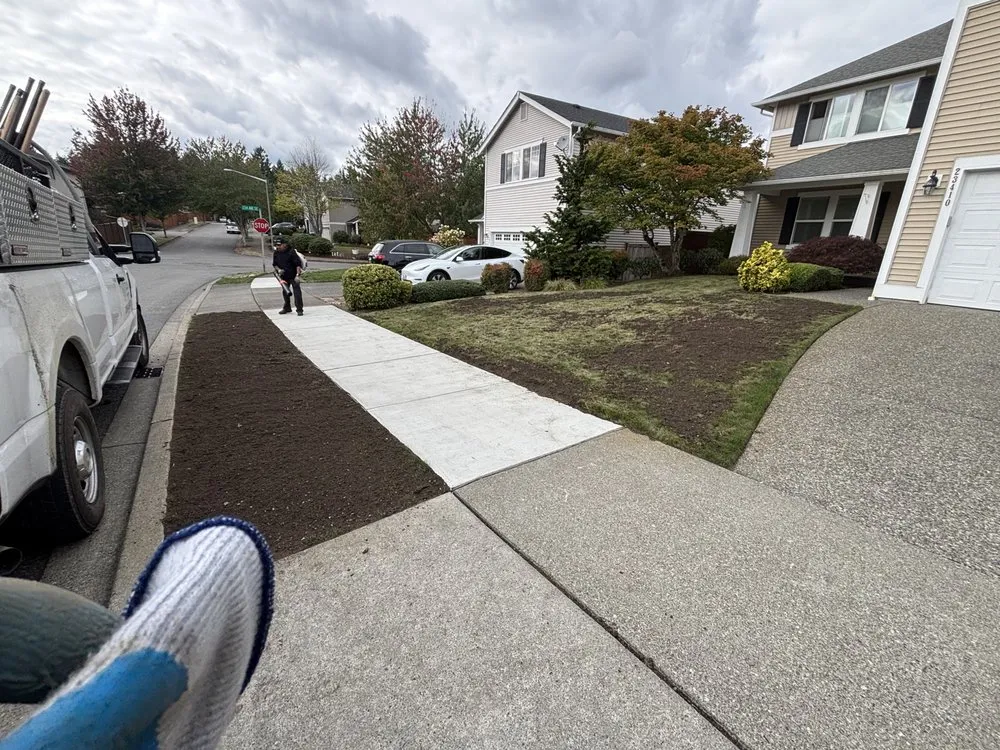 Local lawn mowing service for beautiful yards in Issaquah, WA by Tolosa Landscaping