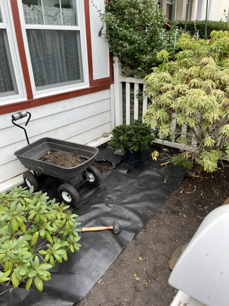 Custom garden landscaping near you in Philadelphia, PA by Tolsons Enterprise