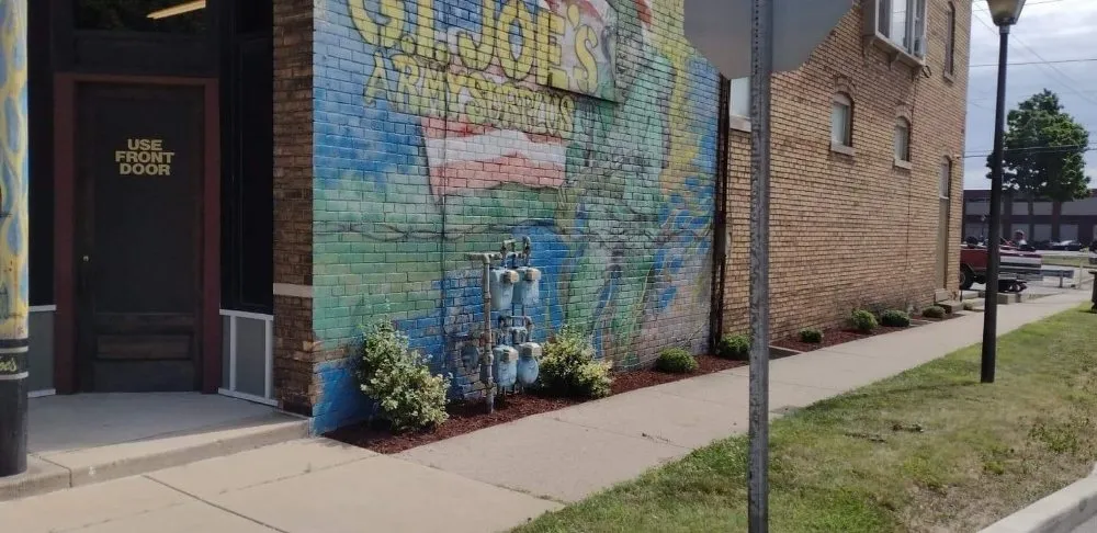 Top-rated residential landscaping in Fort Wayne, IN by Tom N Erics Home N Lawncare