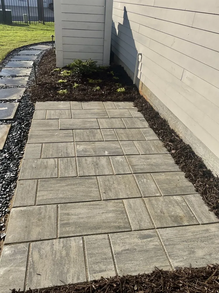 Custom outdoor landscaping in Woodstock, GA by Tomahawk Turf Landscape