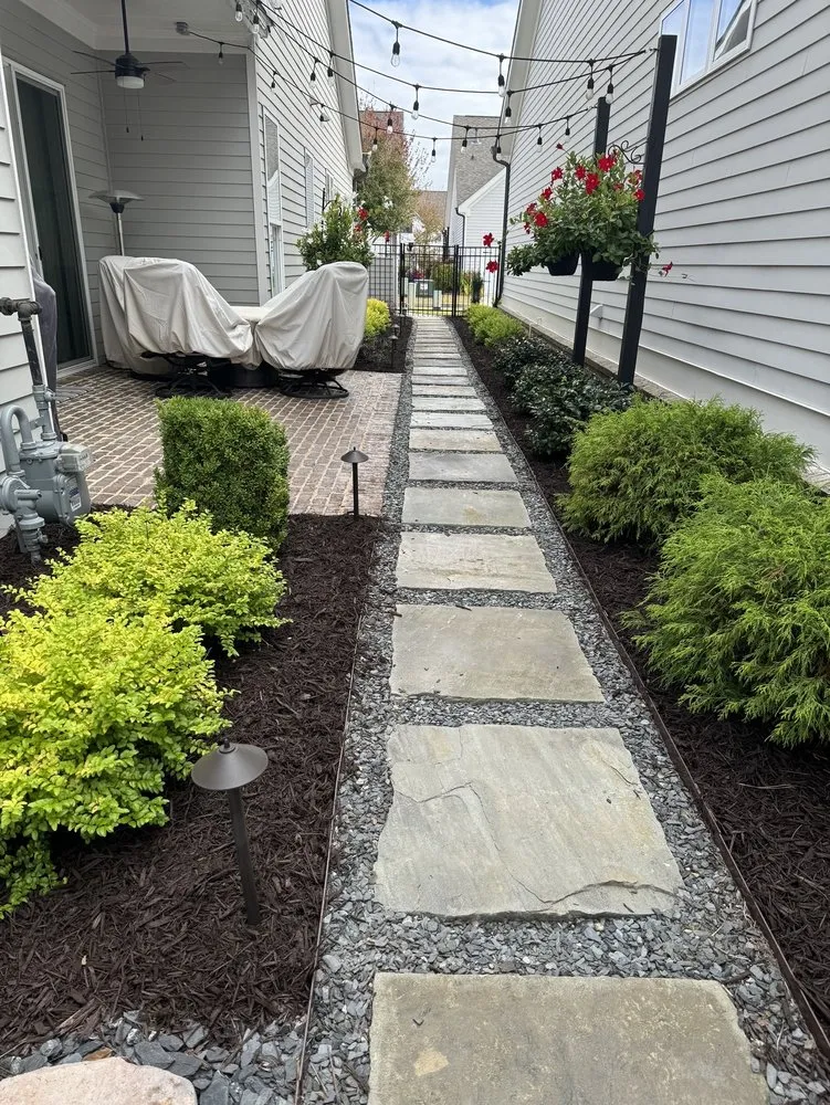 Custom landscape installation in Woodstock, GA - Tomahawk Turf Landscape