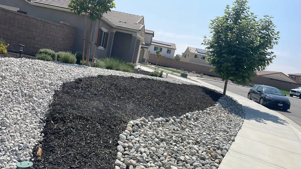 Affordable lawn care service for residential properties in Perris, CA by Tomas Landscape